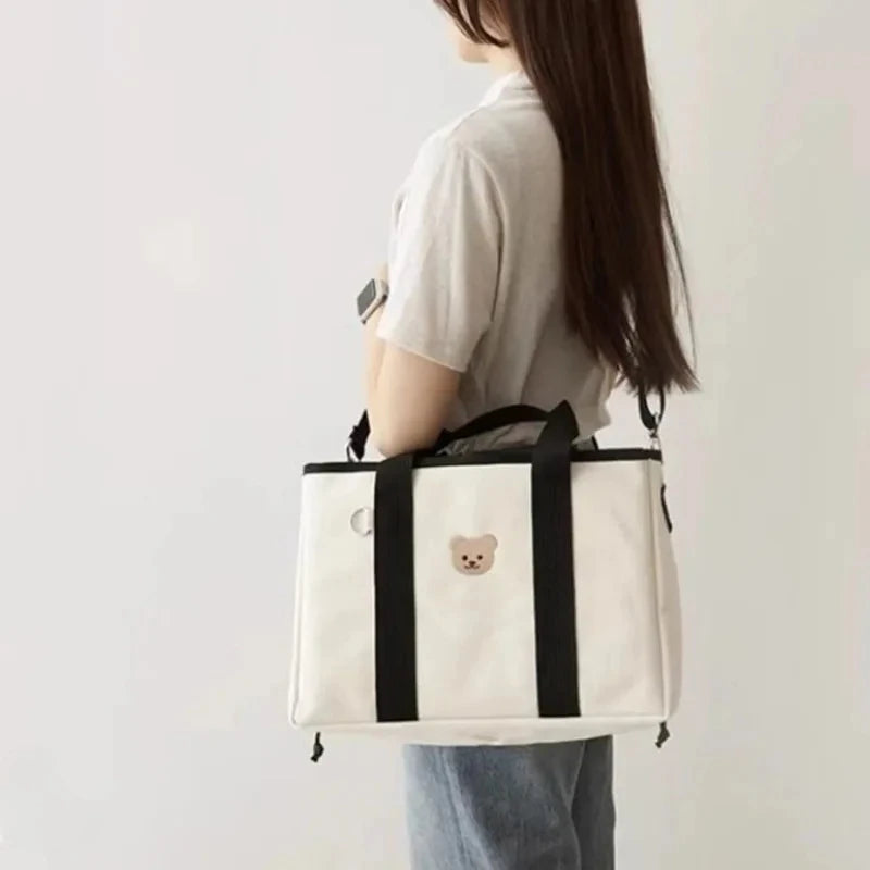 Sac à langer porté épaule - Chic et léger