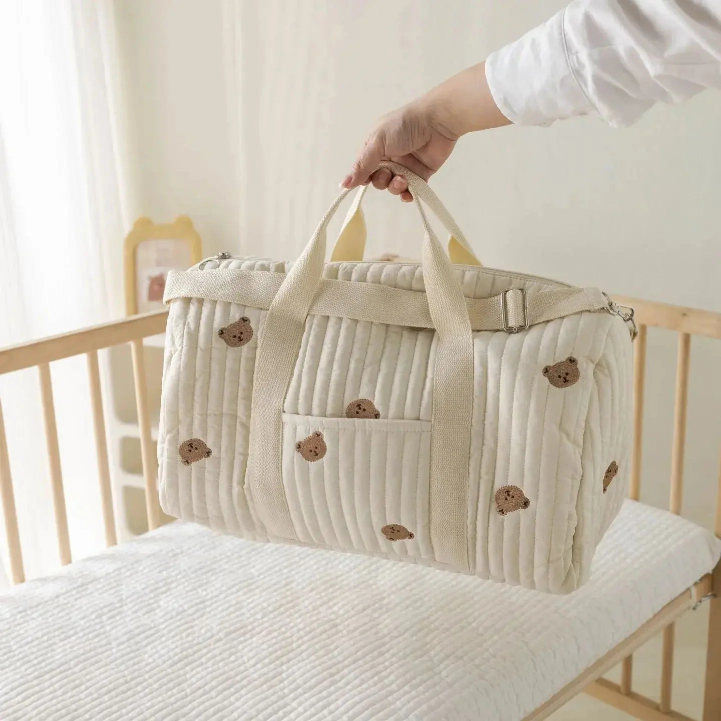 Sac de maternité matelassé - Motifs brodés