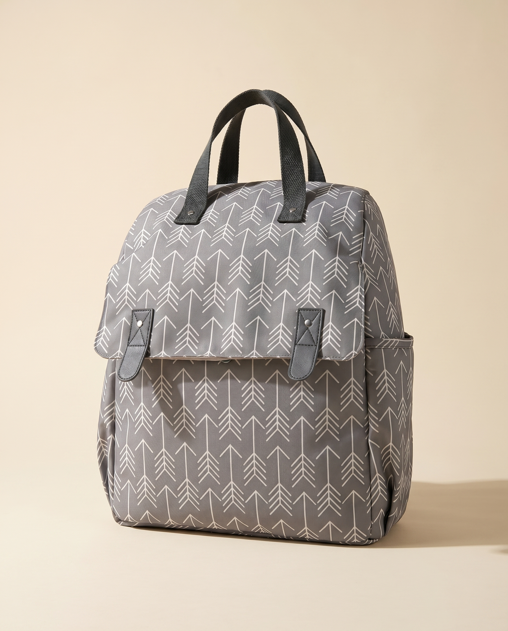 [IA] P05 - packshot - gris fleches - 4:5