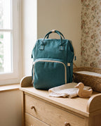 Sac à dos à langer nomade Tendrinette · Vert · scène nursery [c:vert]
