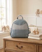 Sac à dos à langer simili cuir Tendrinette · Bleu · scène nursery