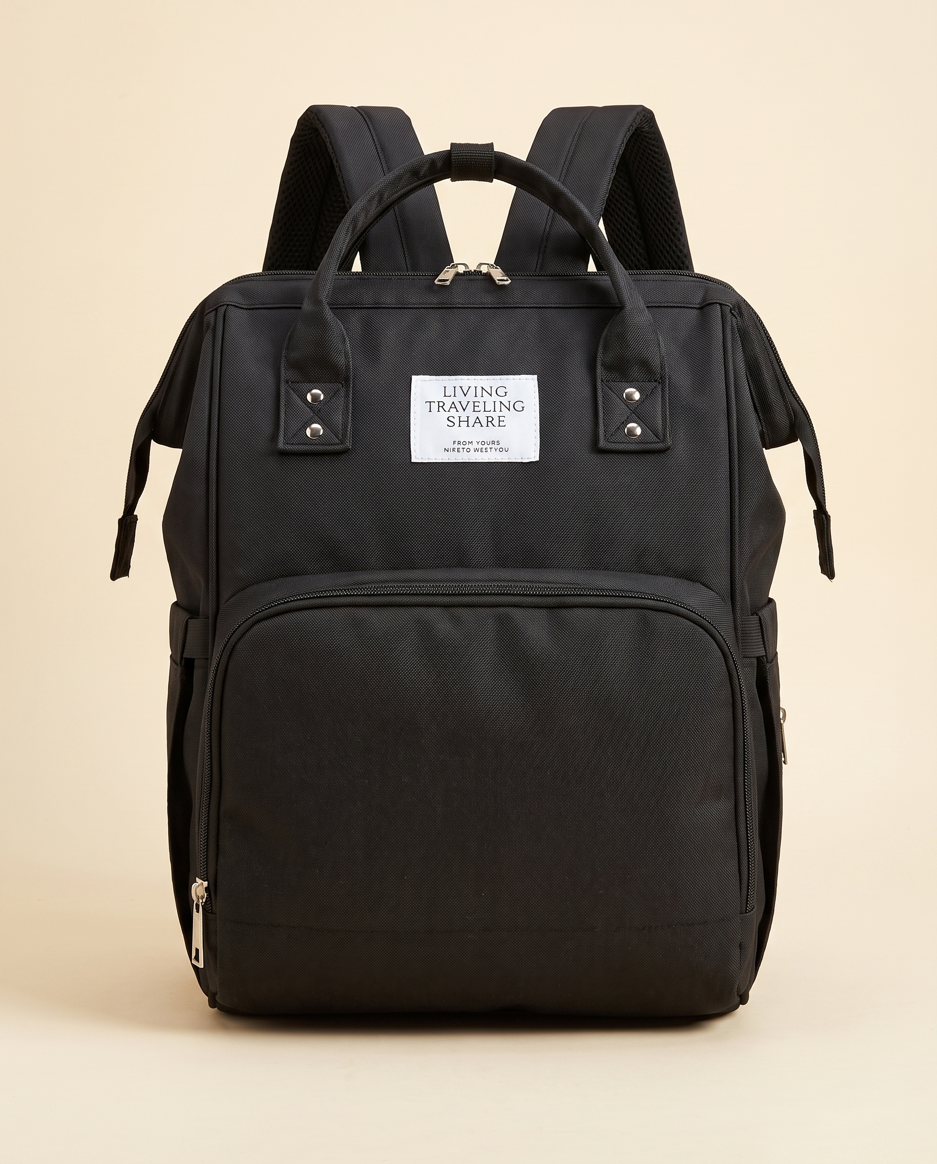 Sac à dos à langer nomade Tendrinette · Noir · packshot