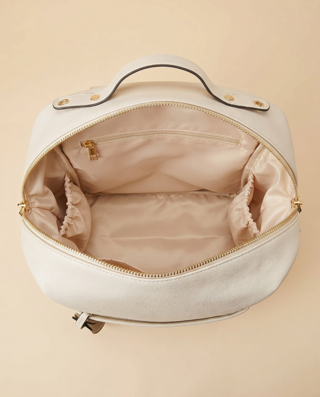 Sac à dos à langer façon cuir Tendrinette · Ivoire · intérieur vue de dessus