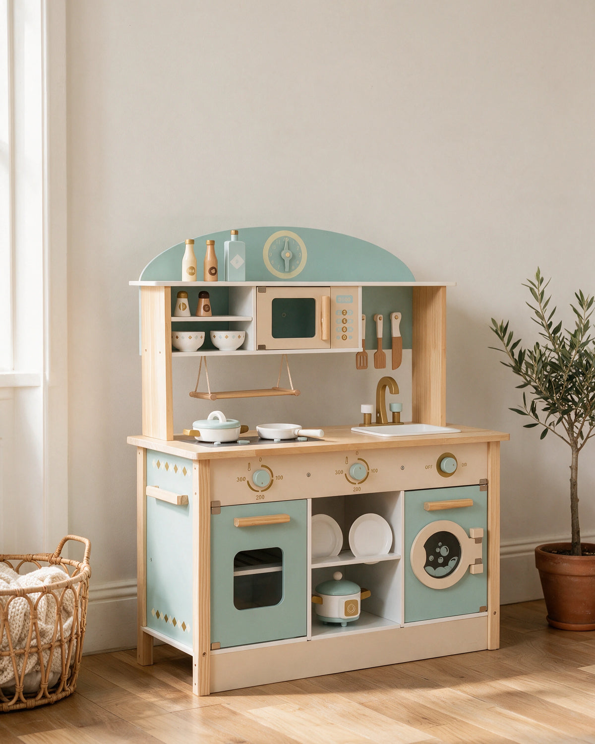 Cuisine en bois enfant Tendrinette · dans un coin de salon