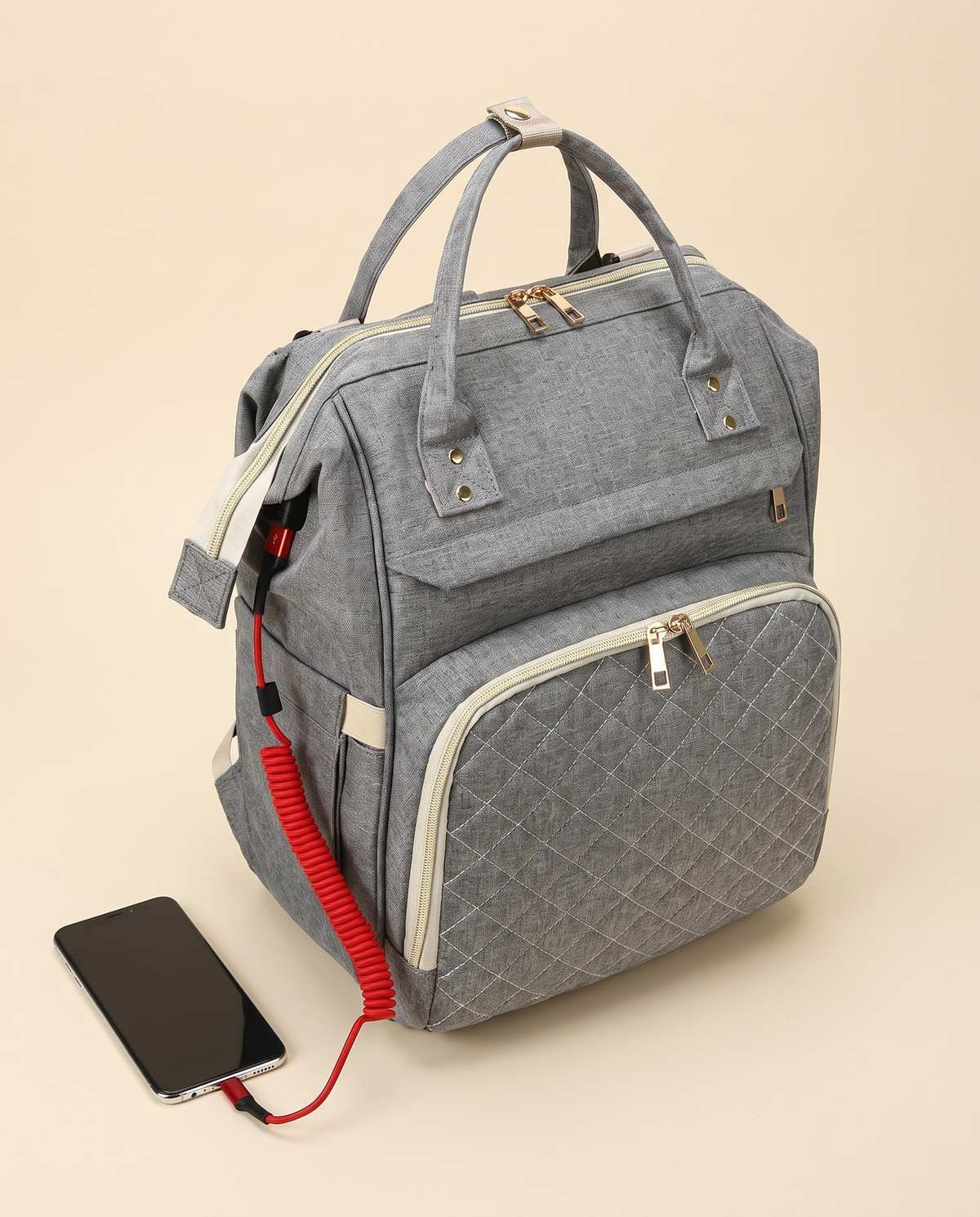Sac à dos à langer bébé maternité matelassé Tendrinette · port USB intégré pour recharger son téléphone